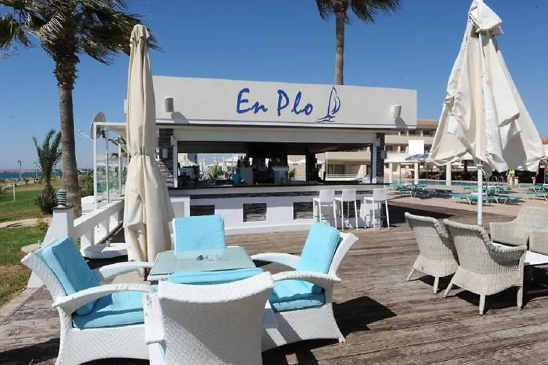 Piere Anne Beach Hotel Ayía Nápa 3*,